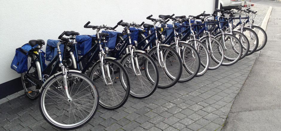 Bicycle rental – Bike service